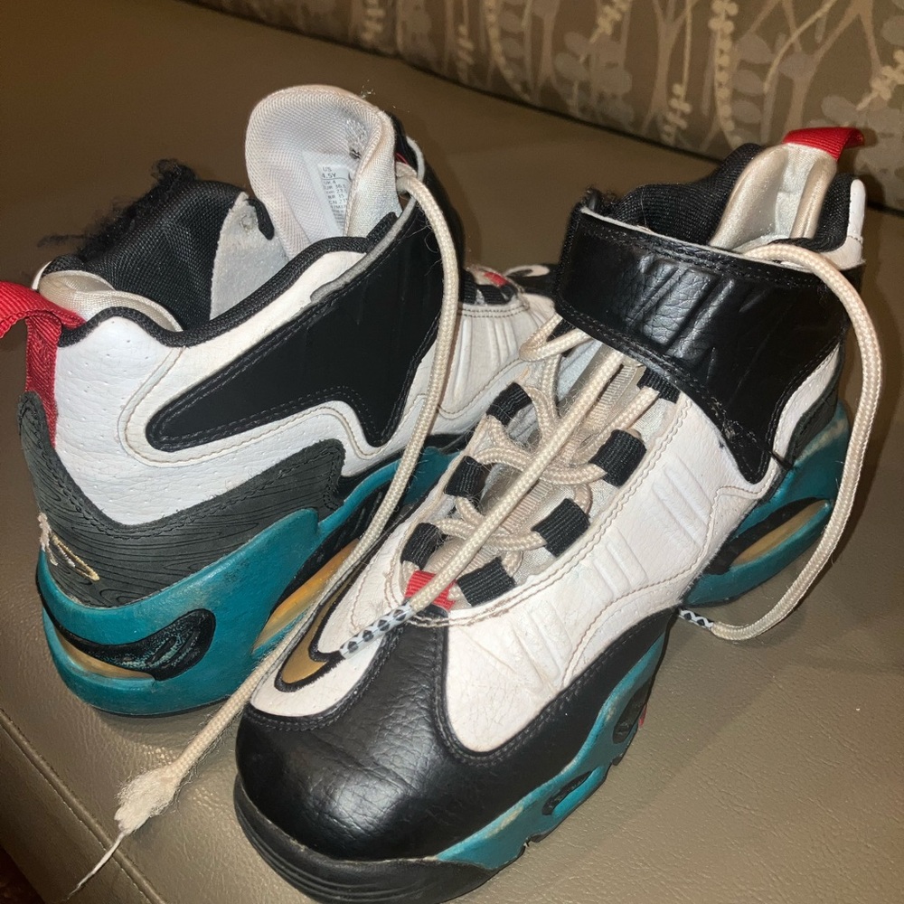 Nike Air Griffey Max 1 Shoes White Green Athletic Trainers Sneakers size 4.5 YTH